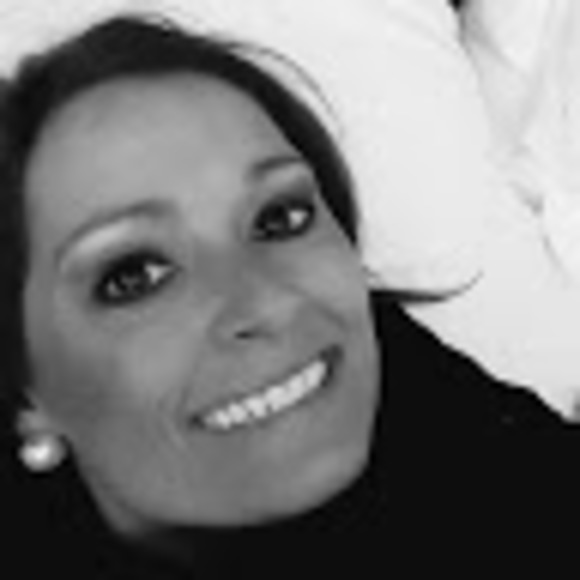 Meet your Posher, Traci - Picture 1 of 1